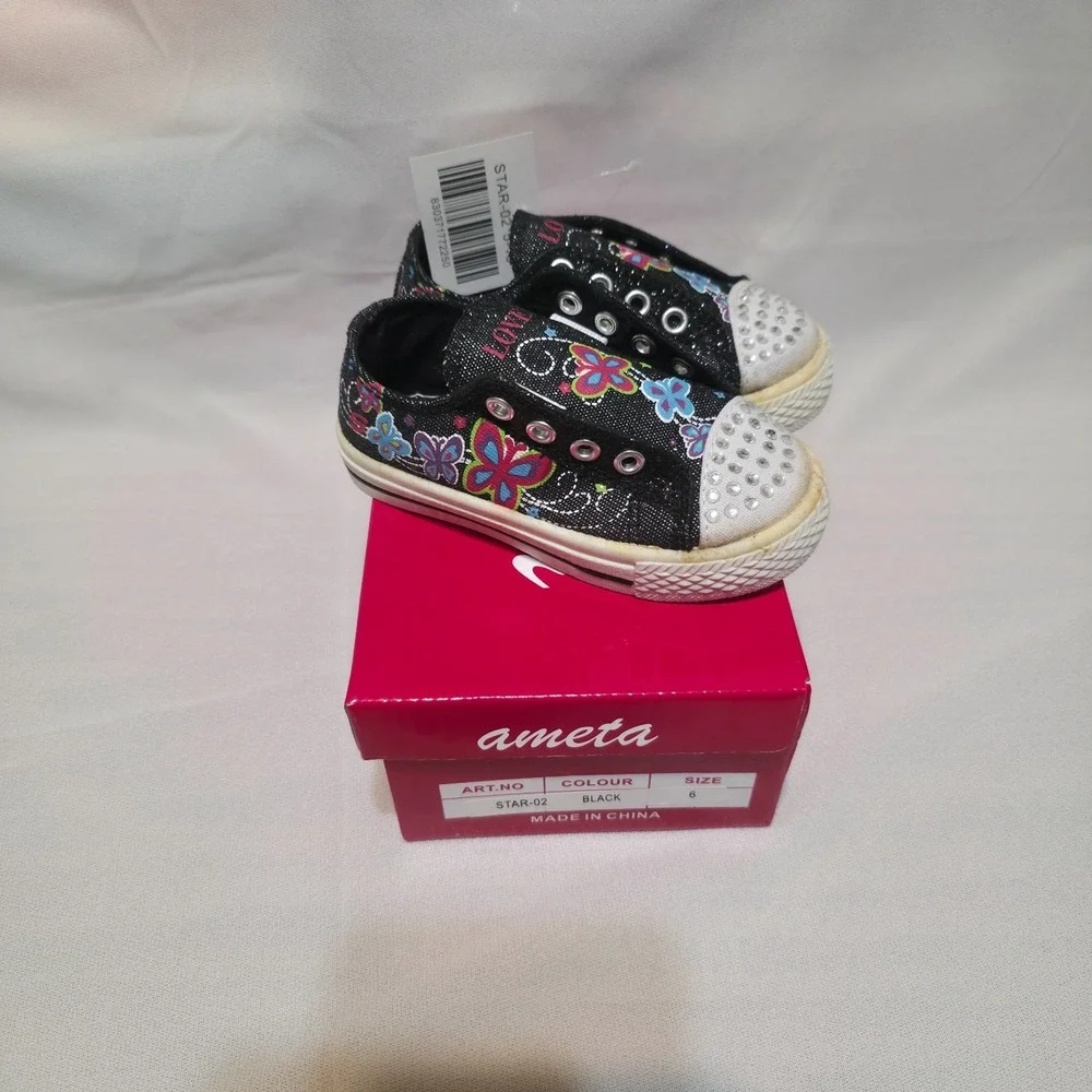 Ameta Girls Toddler Black Lace Up Butterfly Shoes Size 6 NWT‎